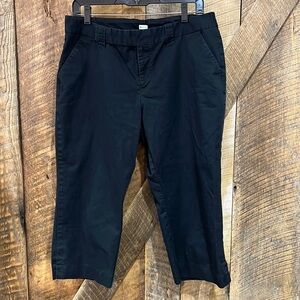 GAP stretch black capris size 12